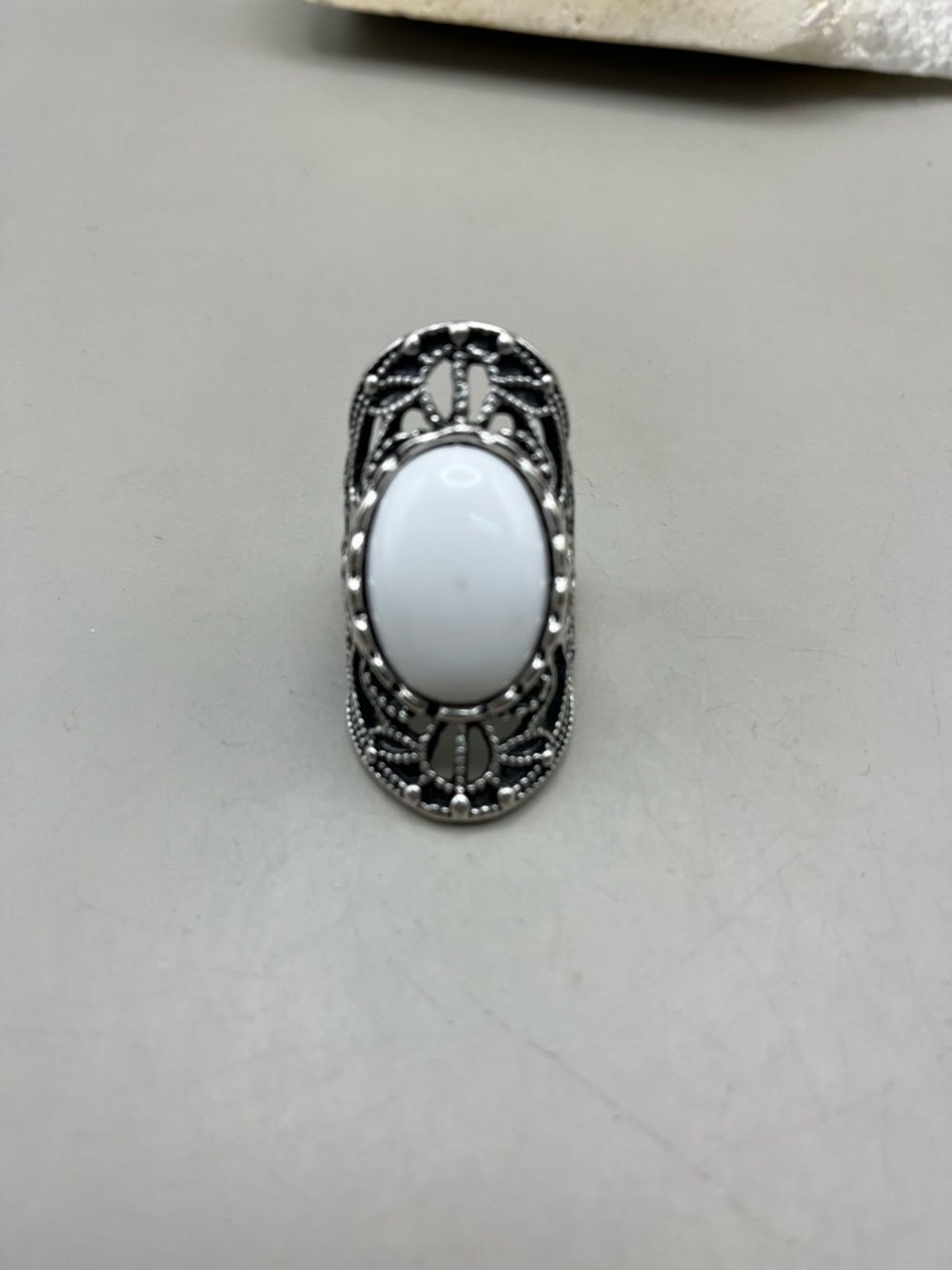 Vintage-Inspired Silver Statement Stretchy Cocktail Rings -Chunky-Adjustable - Picture 2 of 10